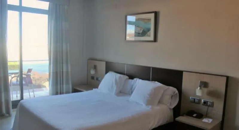 Hotel Flamingo Амполья Испания